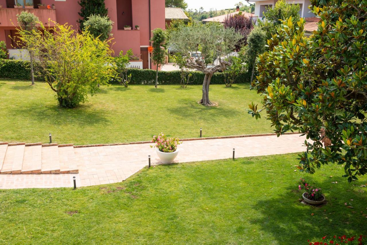 Hotel Giardino Suites&Spa Нумана Экстерьер фото