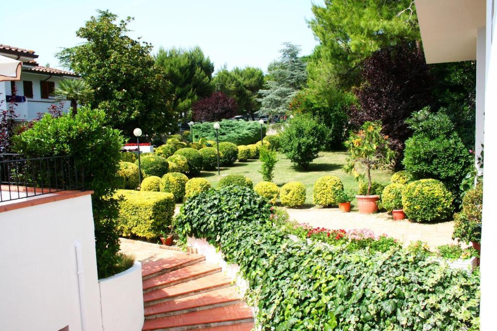Hotel Giardino Suites&Spa Нумана Экстерьер фото